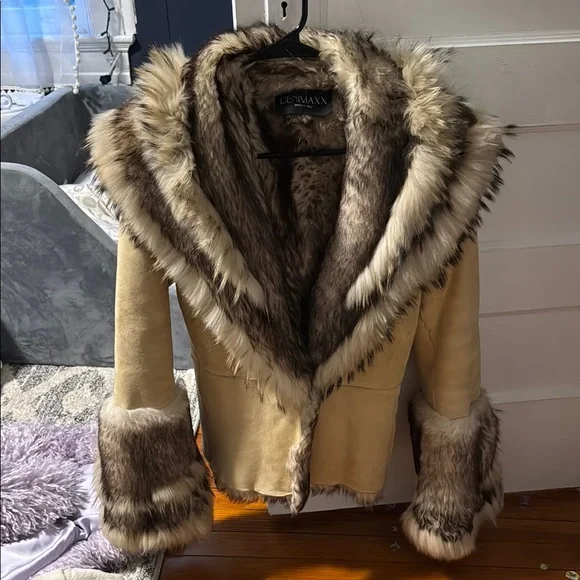 Denimaxx Beige and Brown Fox Fur-Trimmed Women's Coat - Picture 1 of 3